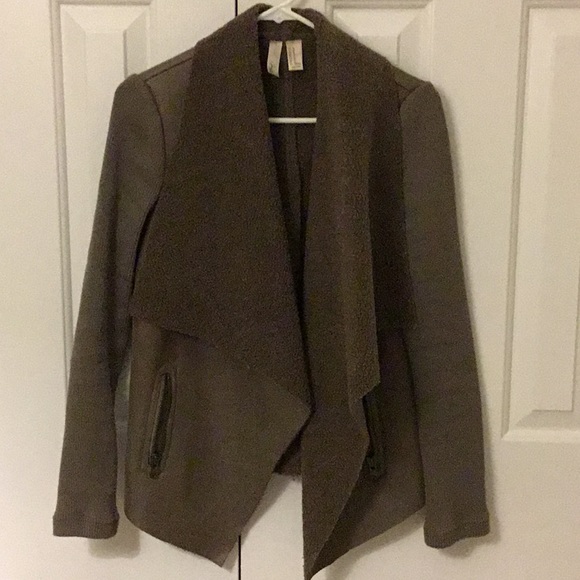 Forever 21 beautiful winter jacket - Picture 1 of 4